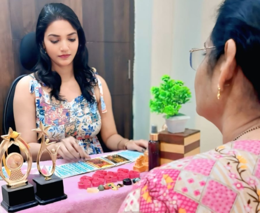 Kolkata’s Top Tarot Card Readers